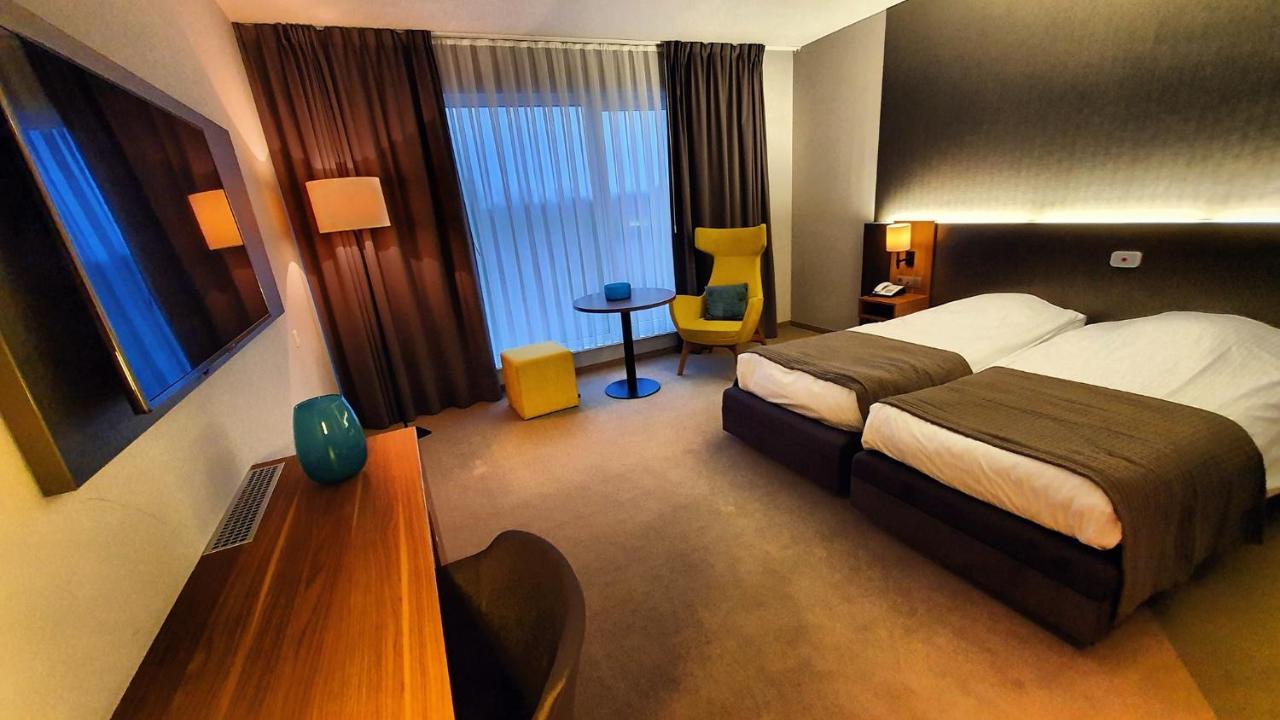 Hotel Drie Eiken Edegem Exteriör bild