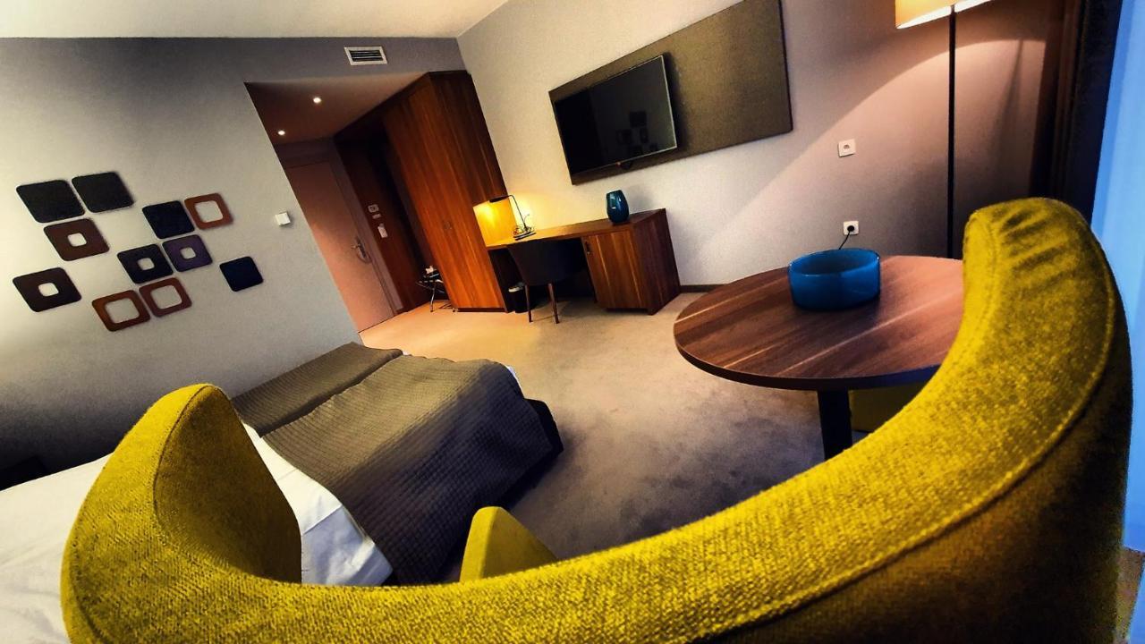Hotel Drie Eiken Edegem Exteriör bild