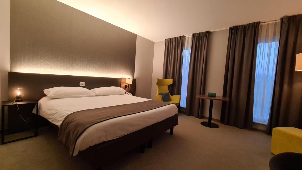 Hotel Drie Eiken Edegem Exteriör bild