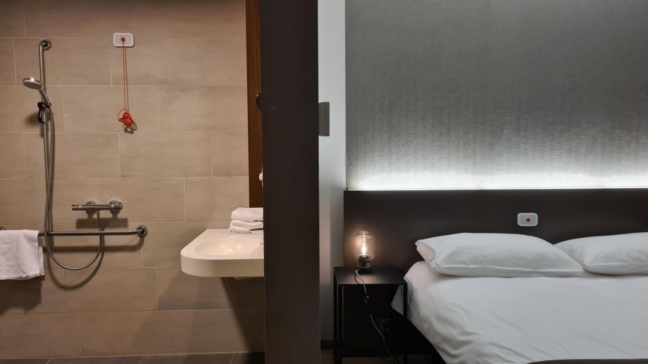 Hotel Drie Eiken Edegem Exteriör bild